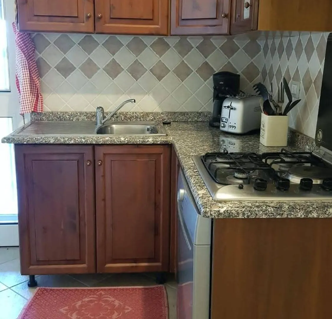 Vila House 10' From The Sea, Ac, Garden, Parking, Wifi Annunziata